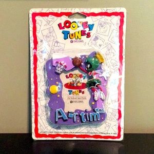 1993 Warner Bros. Looney Toon Marvin Martian Frame Vintage. NWT